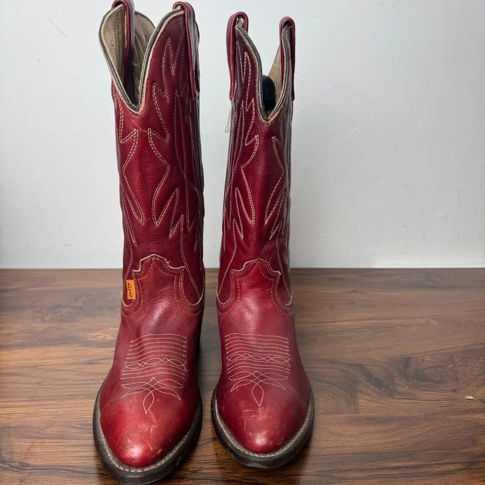 Levis Vintage Red Leather Western Cowboy Boots Mens 8M Made in USA 54358